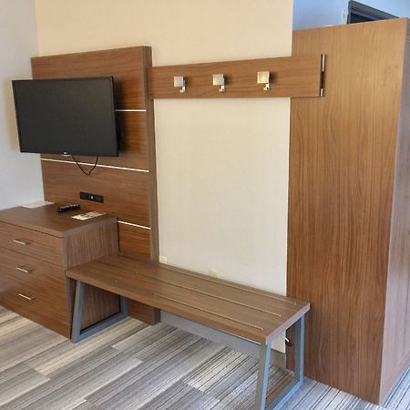 Holiday Inn Express & Suites Houston - Memorial Park Area By Ihg מראה חיצוני תמונה