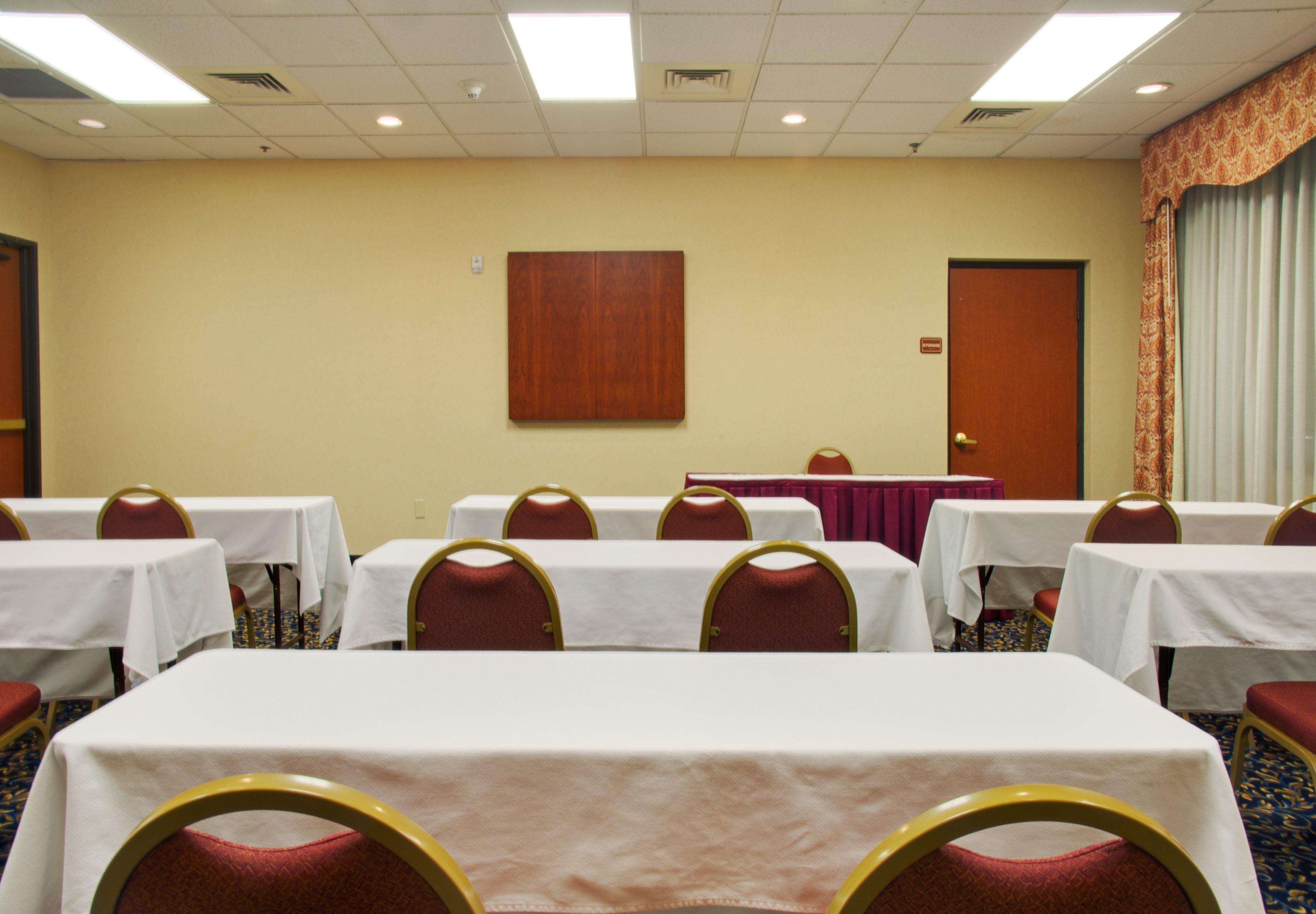Holiday Inn Express & Suites Houston - Memorial Park Area By Ihg מראה חיצוני תמונה