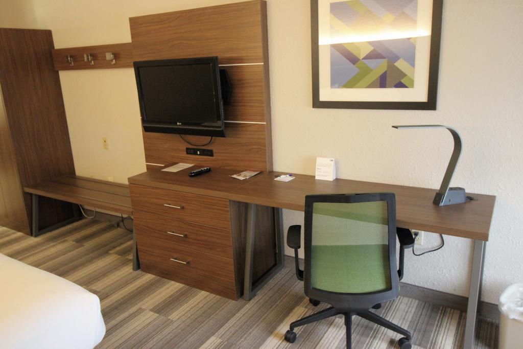 Holiday Inn Express & Suites Houston - Memorial Park Area By Ihg מראה חיצוני תמונה