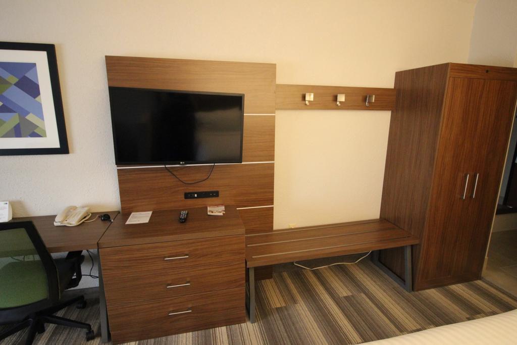 Holiday Inn Express & Suites Houston - Memorial Park Area By Ihg מראה חיצוני תמונה