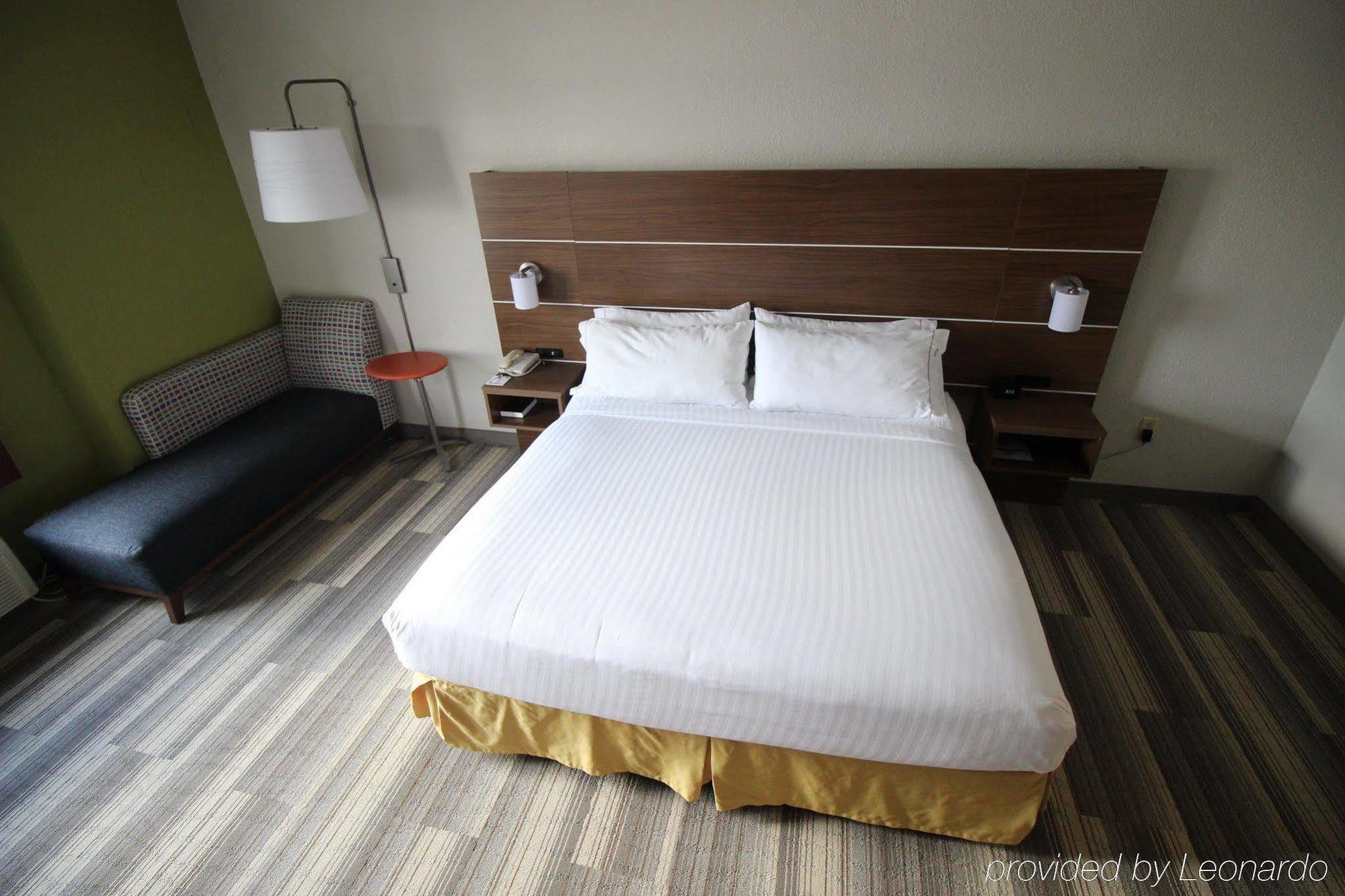 Holiday Inn Express & Suites Houston - Memorial Park Area By Ihg מראה חיצוני תמונה