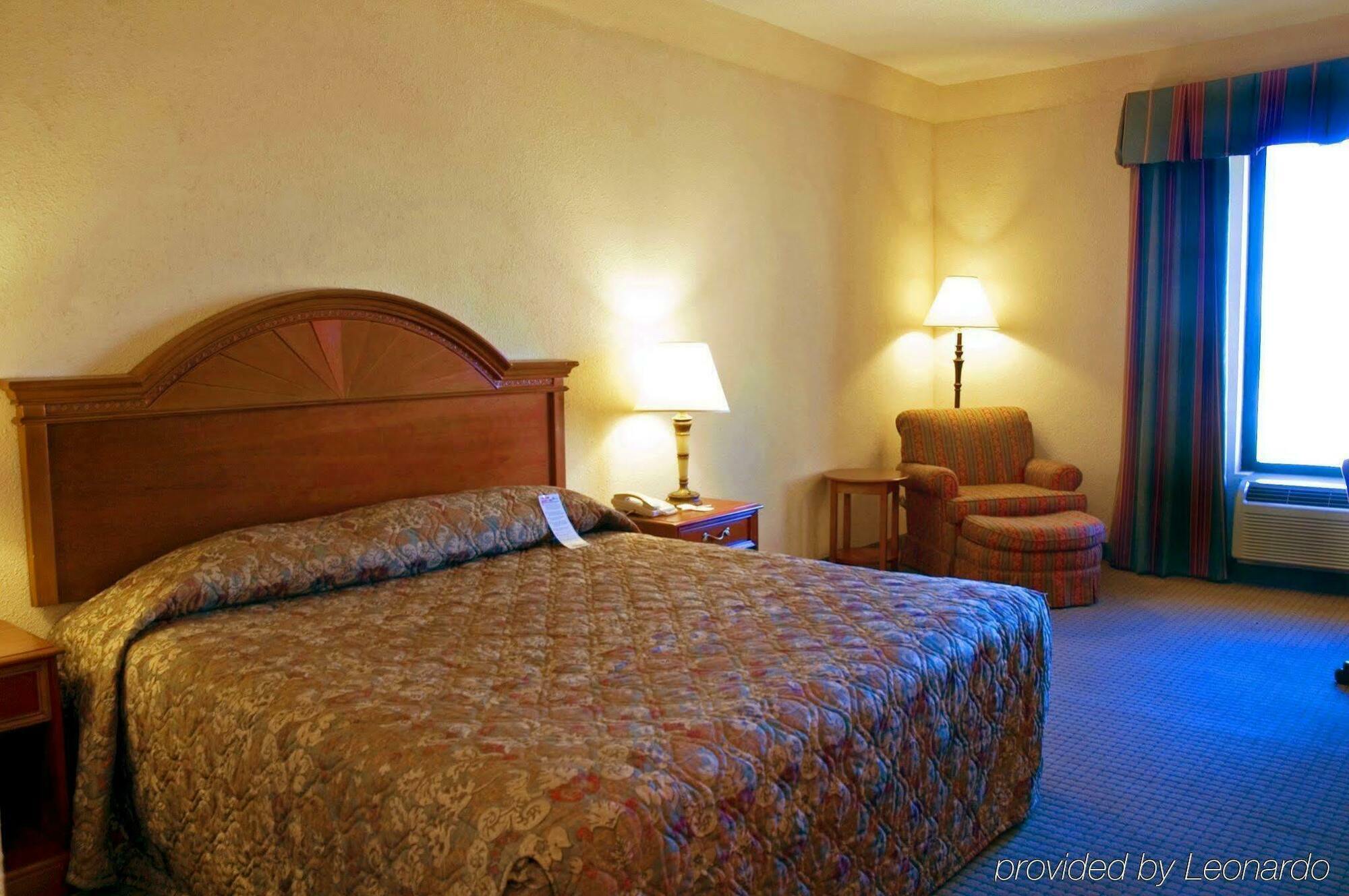 Holiday Inn Express & Suites Houston - Memorial Park Area By Ihg מראה חיצוני תמונה