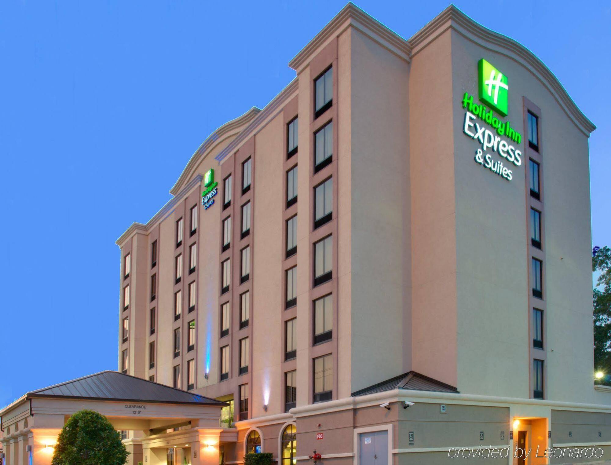 Holiday Inn Express & Suites Houston - Memorial Park Area By Ihg מראה חיצוני תמונה