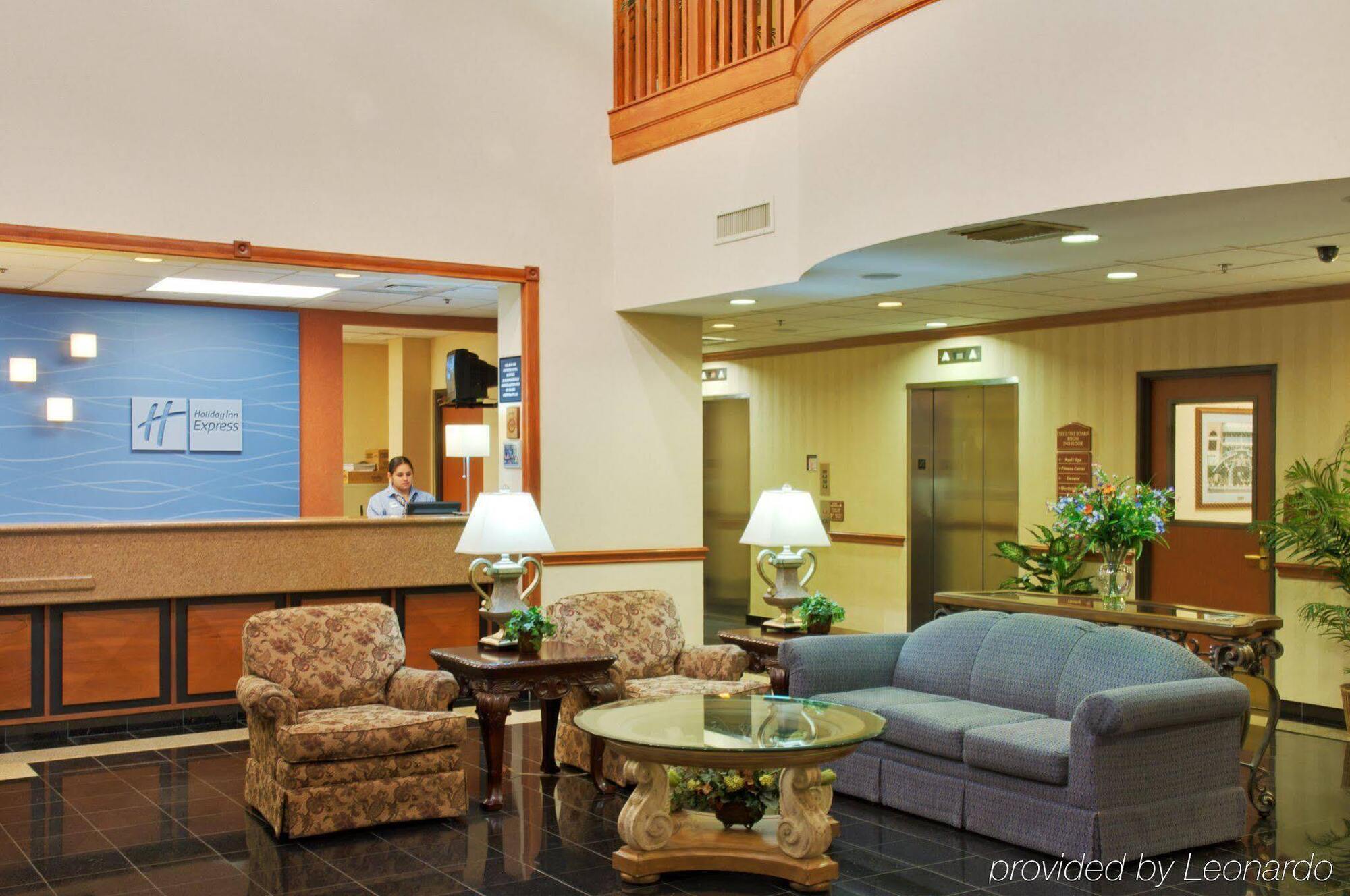 Holiday Inn Express & Suites Houston - Memorial Park Area By Ihg מראה חיצוני תמונה