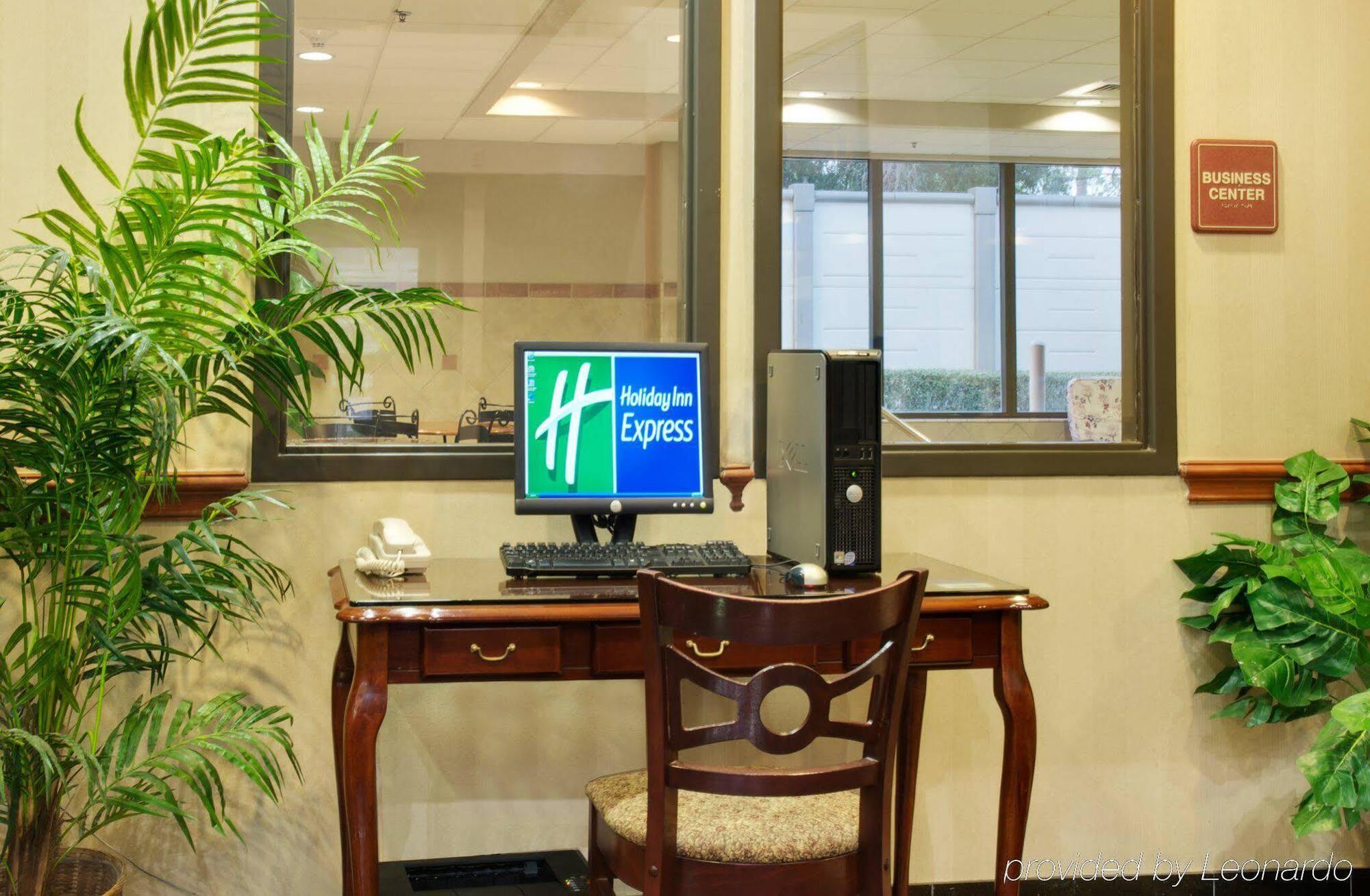 Holiday Inn Express & Suites Houston - Memorial Park Area By Ihg מראה חיצוני תמונה